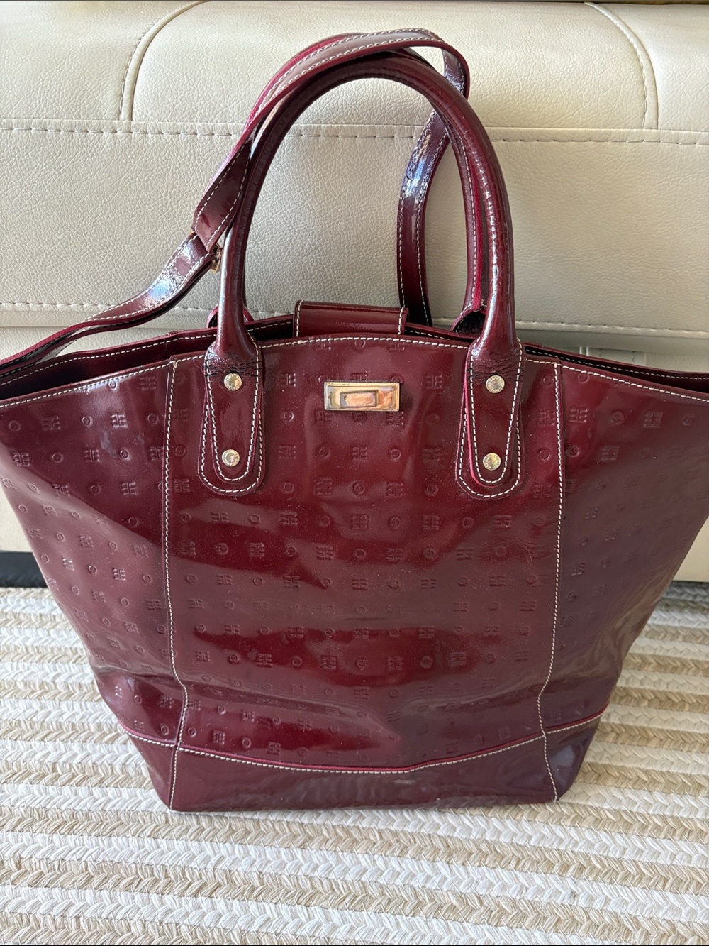Women's Arcadia Burgundy Handbag